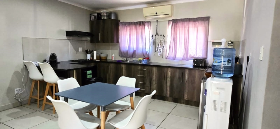 To Let 1 Bedroom Property for Rent in Modderfontein A H North West